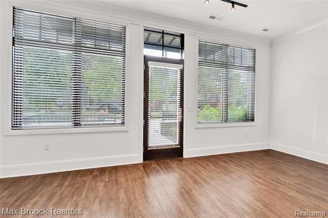 431 S Eton St - Photo 3 of 48