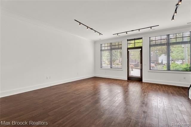 431 S Eton St - Photo 7 of 48