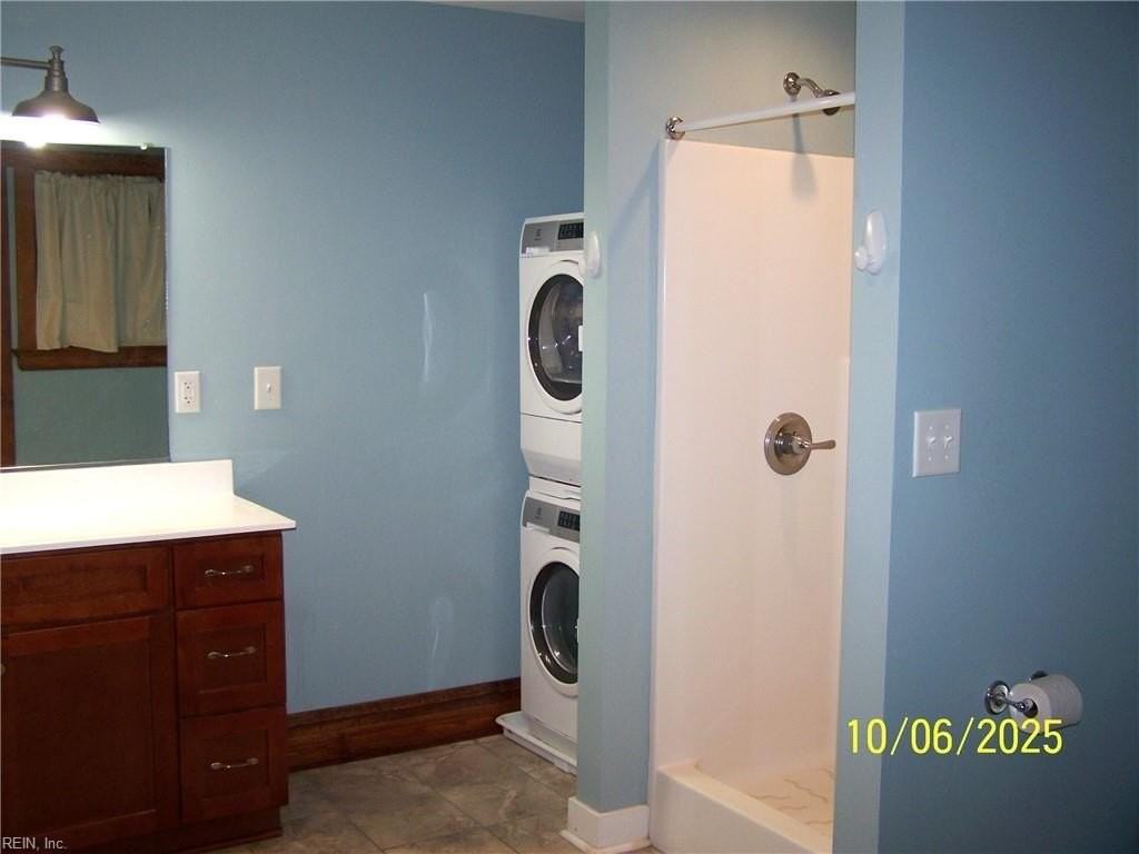 680 Oak St #111 - Photo 6 of 17