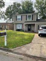 featured image of 916 Chatsworth Dr