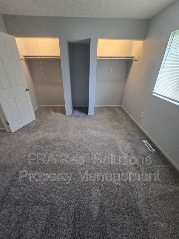 1712 Carstare Drive - Photo 2 of 12