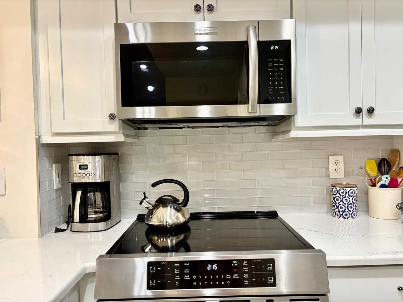 242 Village Blvd #2304 - Photo 5 of 34