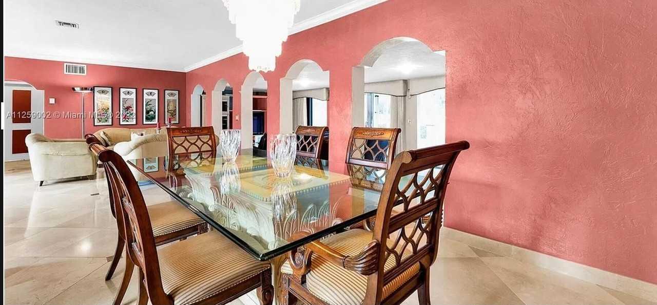 1200 Hollywood Blvd - Photo 7 of 10