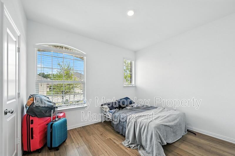 8116 Green Heron Dr - Photo 7 of 13