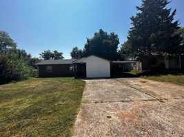 featured image of 3628 Firethorn Dr