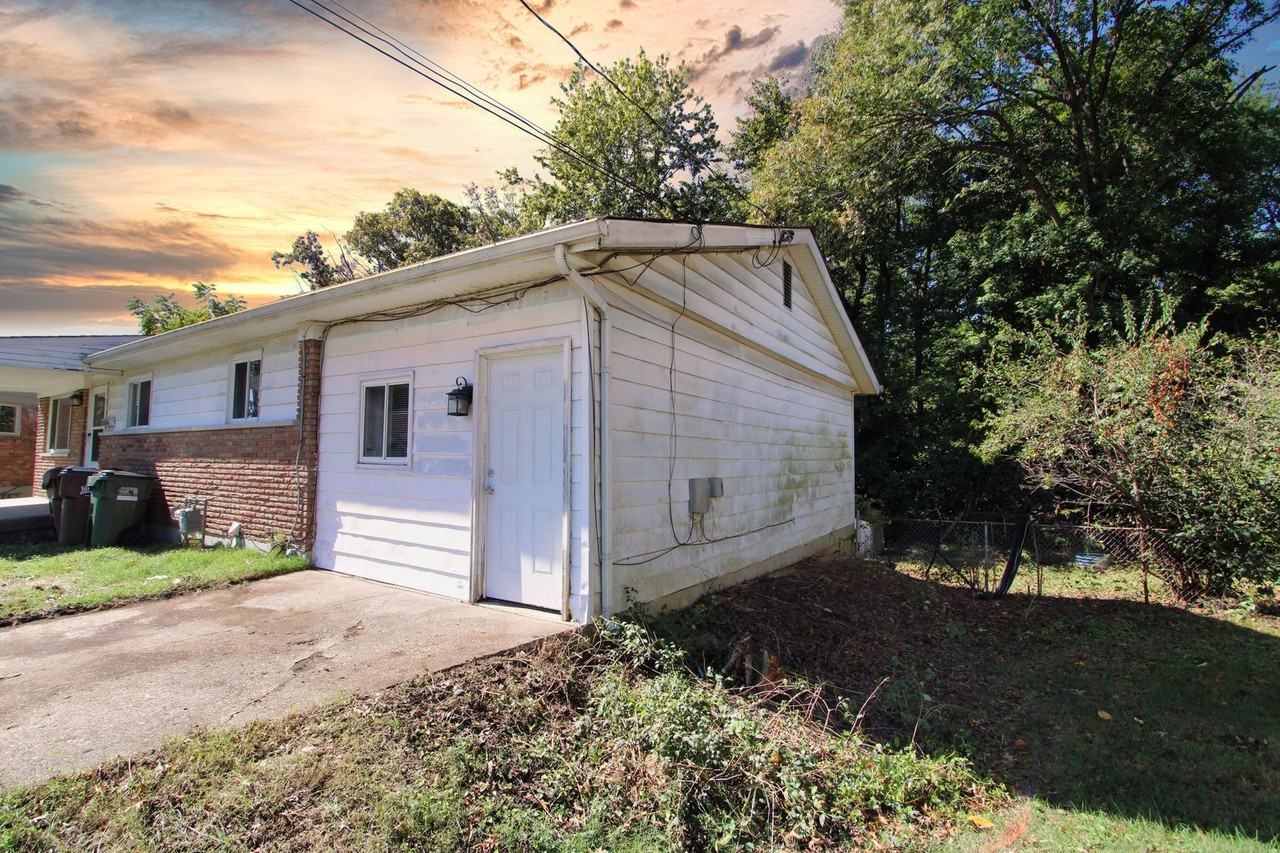 3448 Ringwood Street - Photo 2 of 33