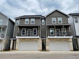 21506 James Charles - Photo 1 of 1