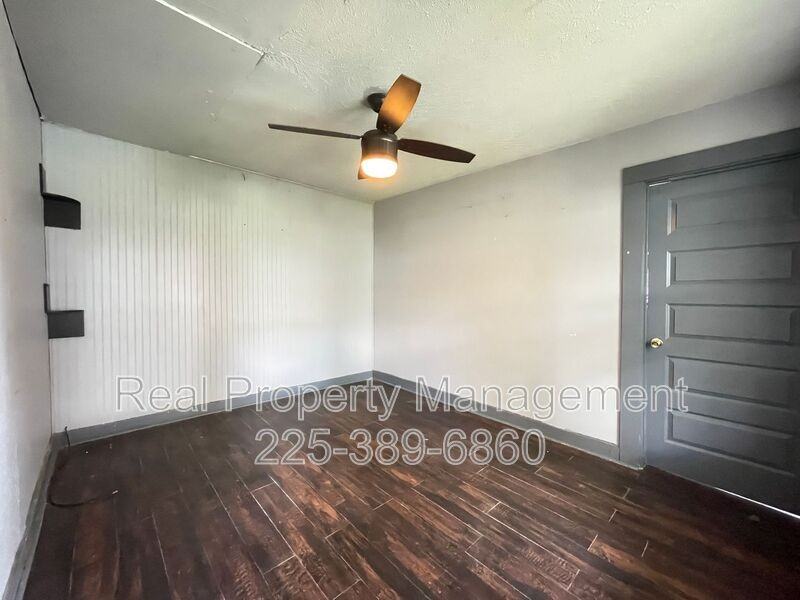 1133 Maximillian St - Photo 5 of 16