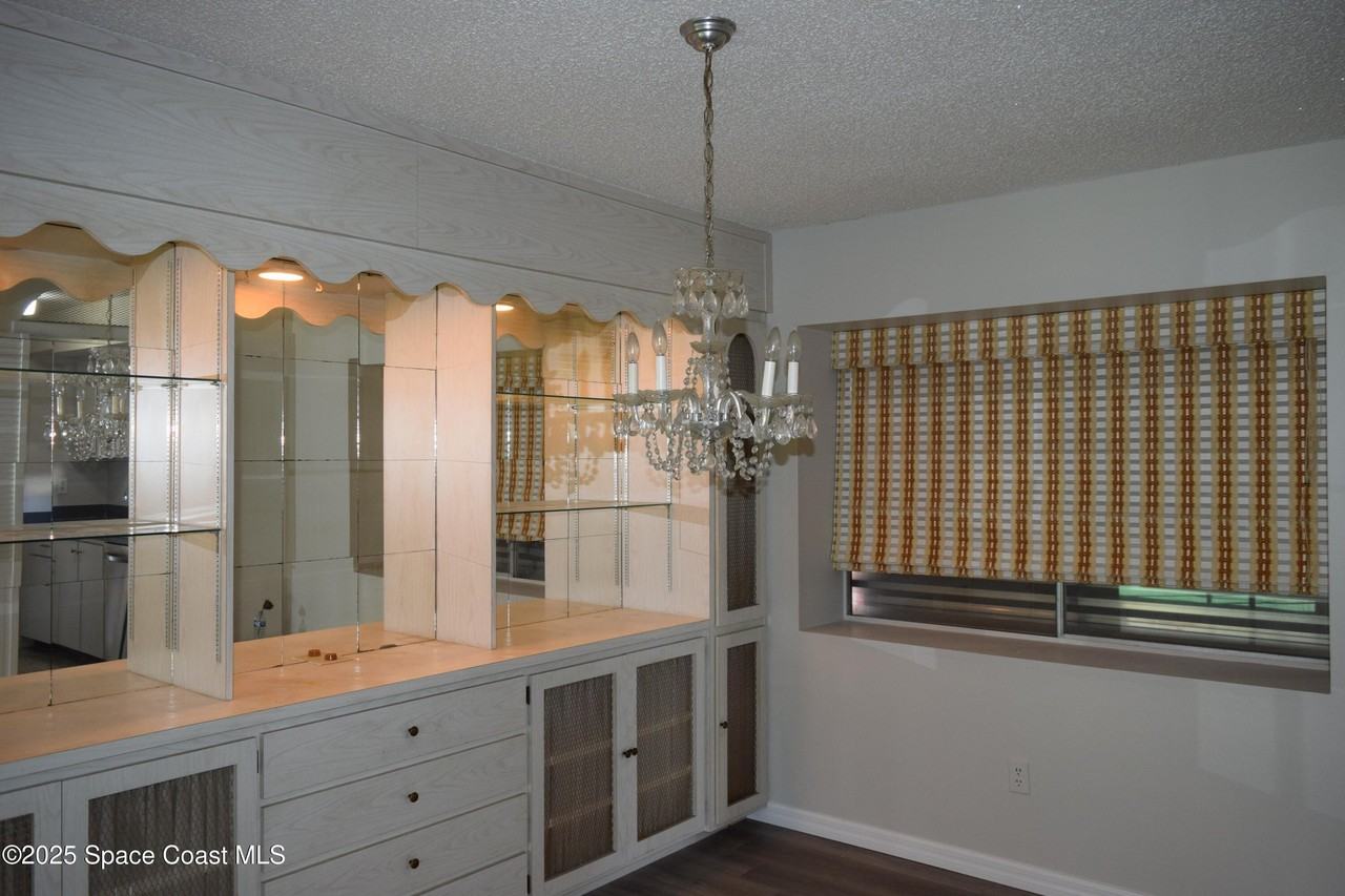 2696 Yalta St Ne - Photo 7 of 28