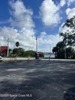 featured image of 17 Riverside Dr Apt 4 #4