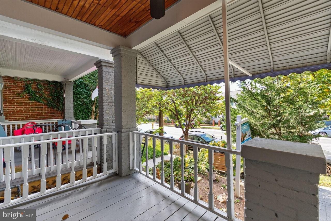 2731 4th St Ne - Photo 2 of 20