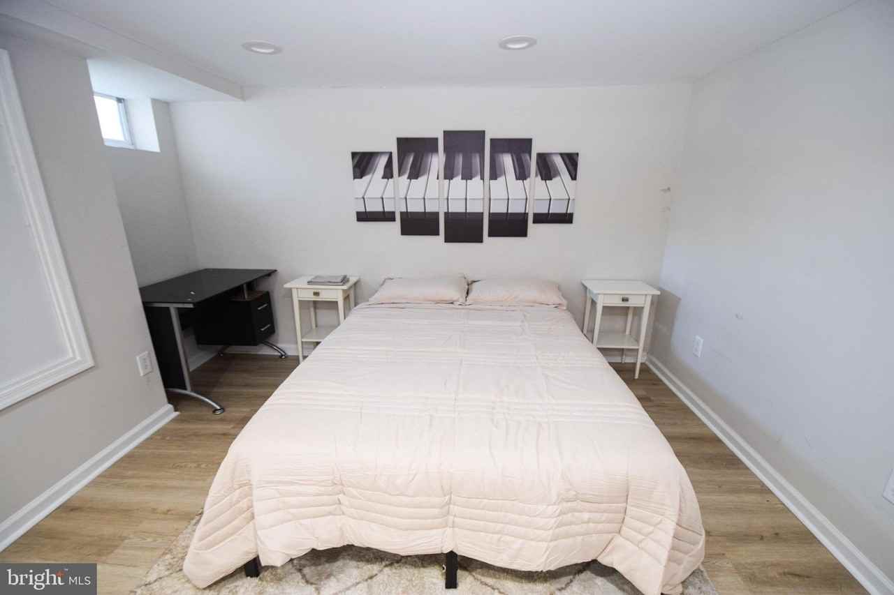 1629 Searles Rd - Photo 3 of 42