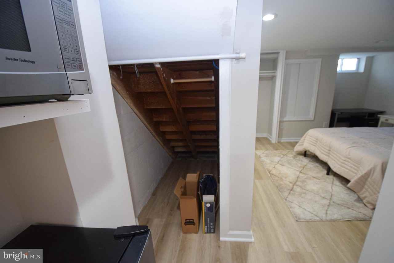 1629 Searles Rd - Photo 7 of 42