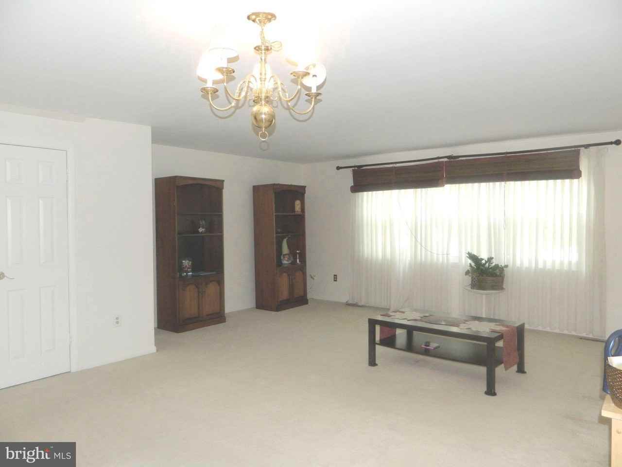 17 Theo Ln Unit 17 #17 - Photo 4 of 50