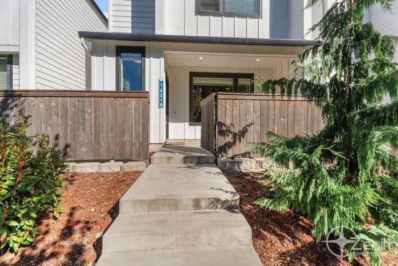 16318 Ne 20th St - Photo 4 of 27