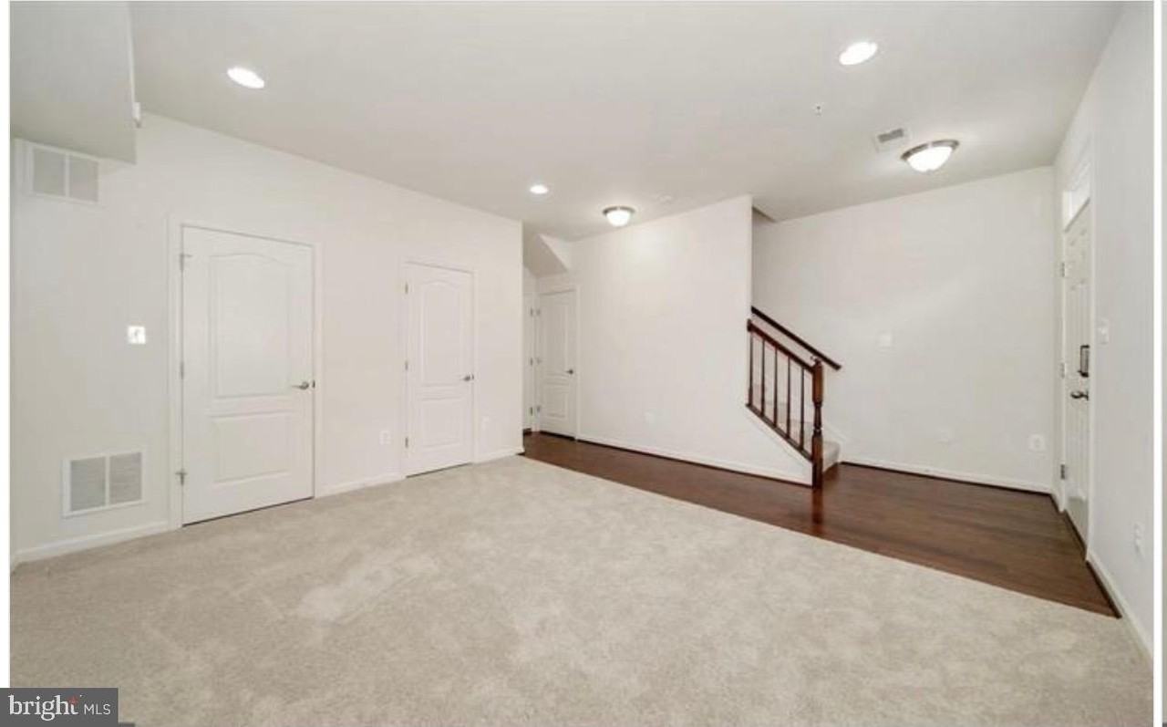 12815 Sutherby Ln - Photo 4 of 32