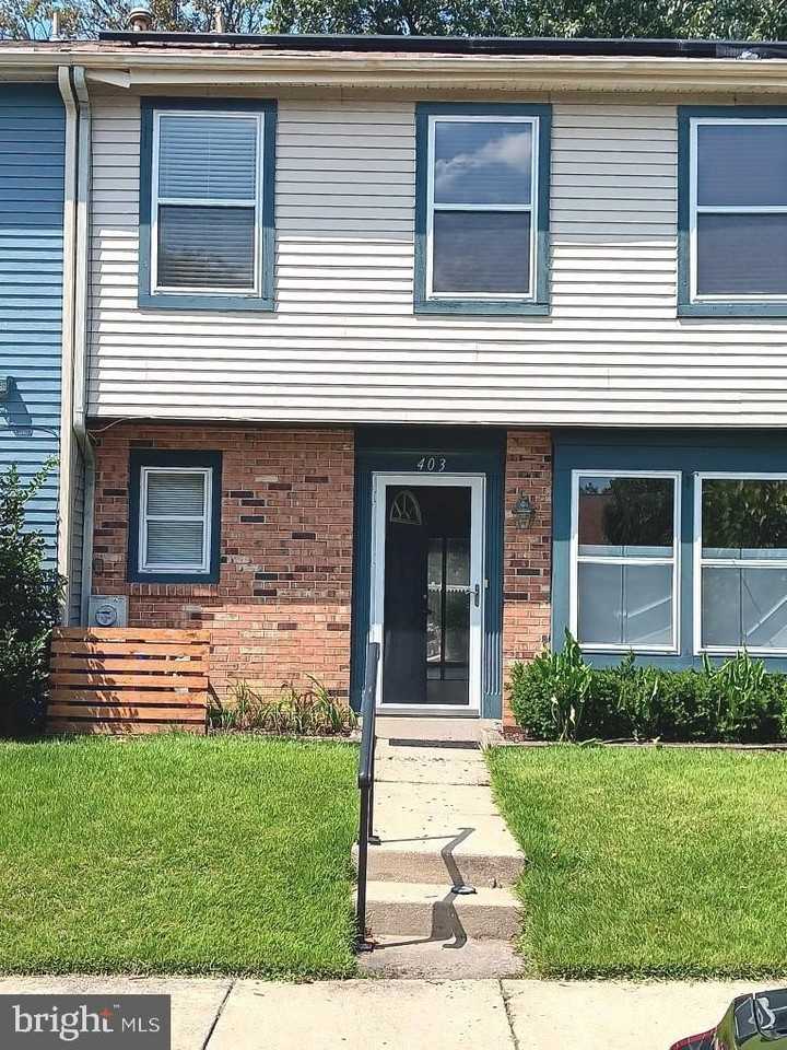 403 Roberts Ln - Photo 2 of 21