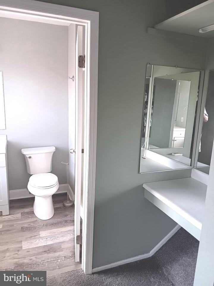 403 Roberts Ln - Photo 7 of 21