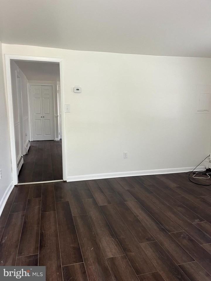 218 Elizabeth Street #1 - Photo 2 of 14