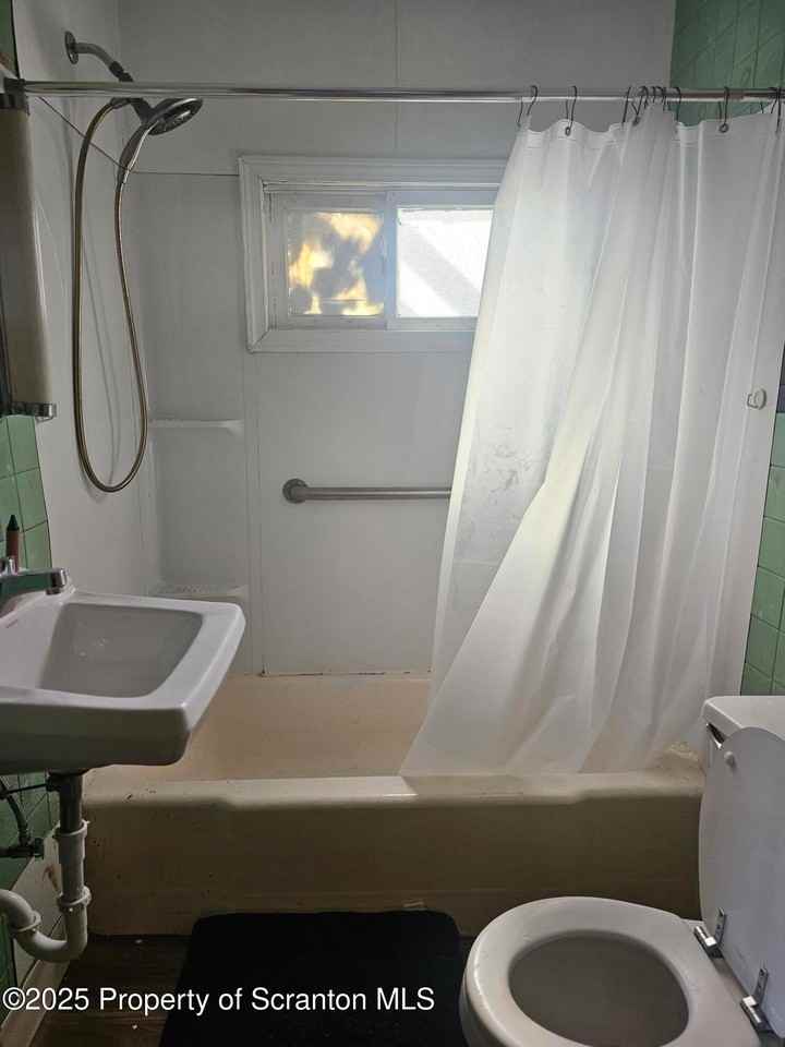 510 Front St - Photo 4 of 4