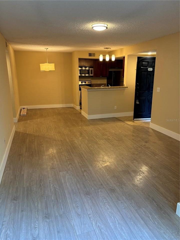 5124 Conroy Road - Photo 5 of 16