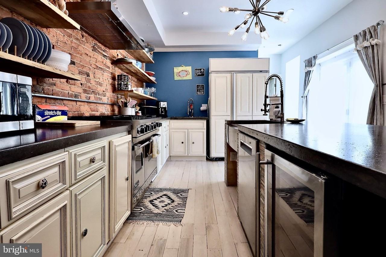 2005 Mascher Street #A - Photo 3 of 42