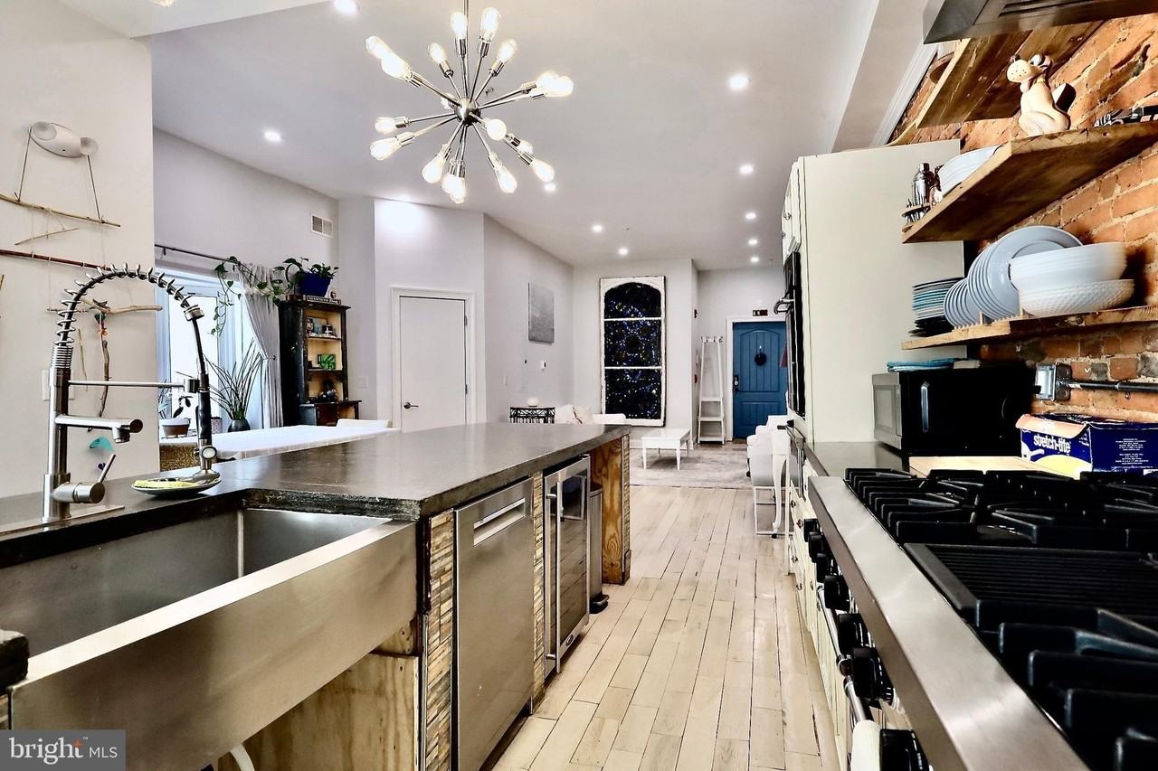 2005 Mascher Street #A - Photo 4 of 42