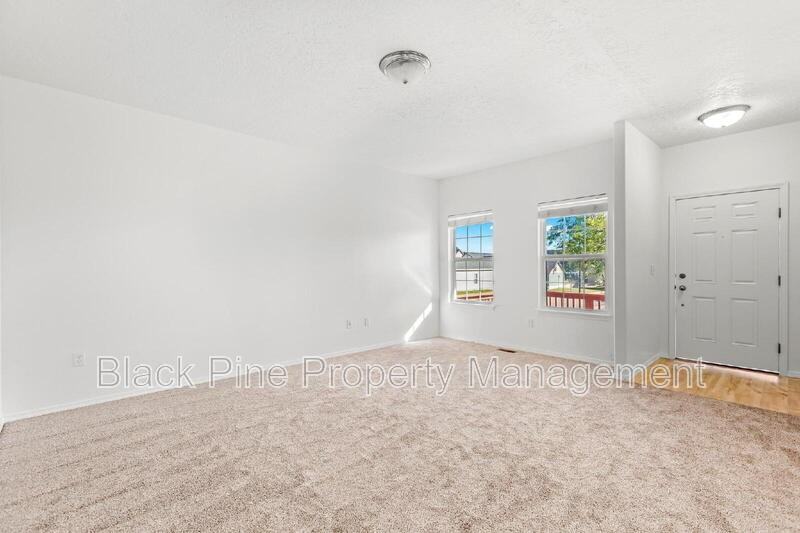 8958 W Stirrup St - Photo 3 of 30