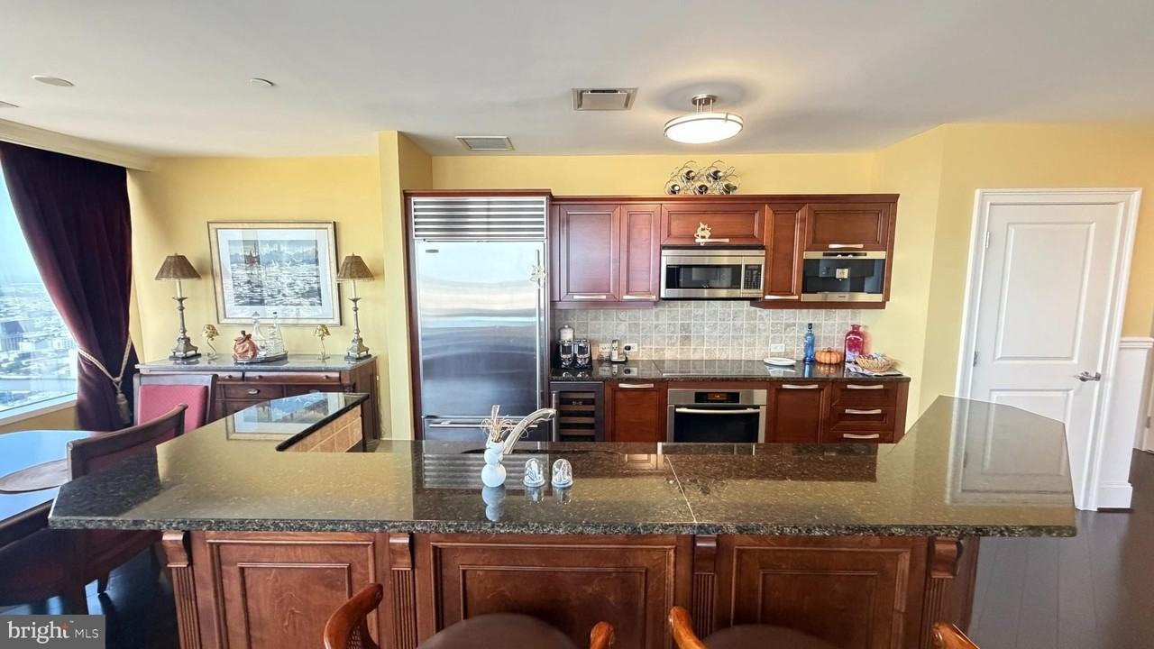 50 S 16th St Unit 4506 #4506 - Photo 5 of 30