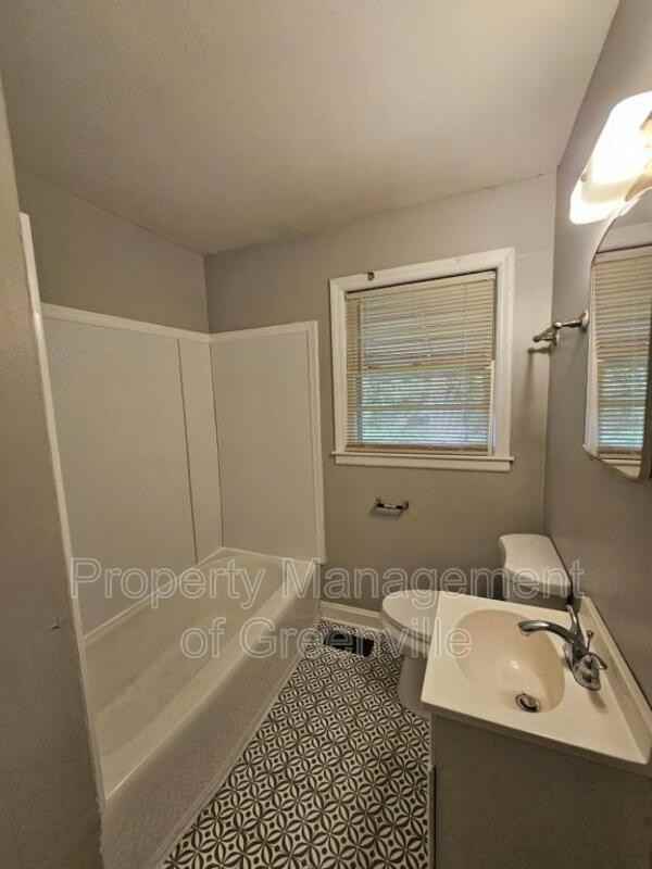 6 Prosperity Ave - Photo 3 of 12