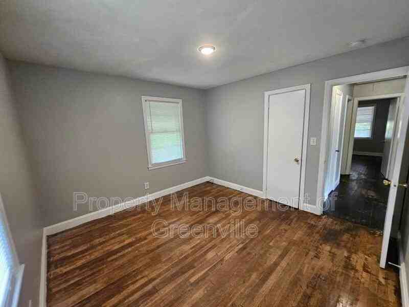 6 Prosperity Ave - Photo 5 of 12