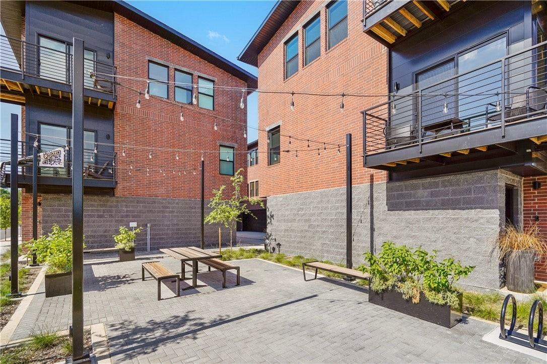 333 Sw Sweetspire Ct - Photo 3 of 24