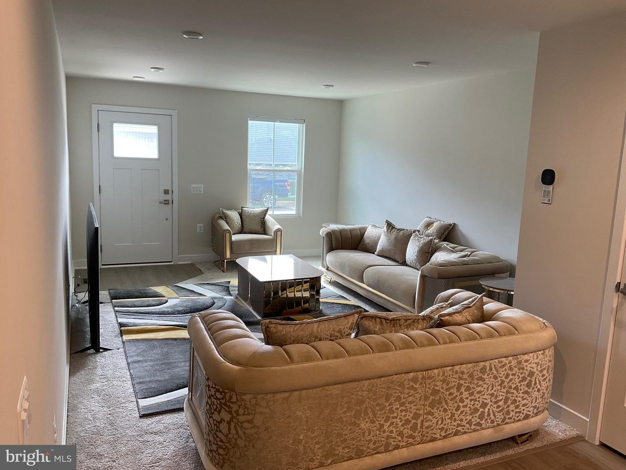 4317 Southerby Dr - Photo 4 of 50