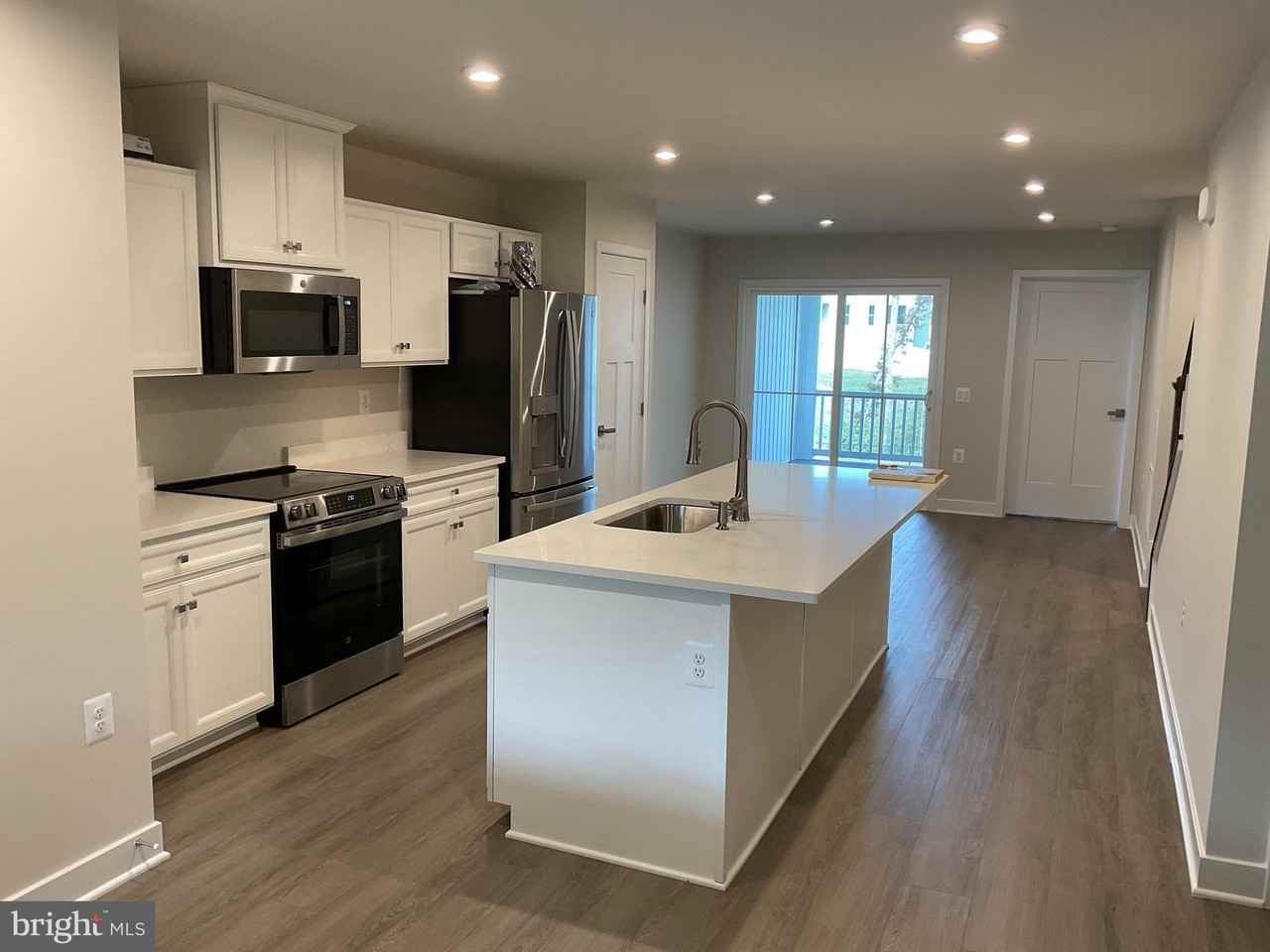 4317 Southerby Dr - Photo 6 of 50