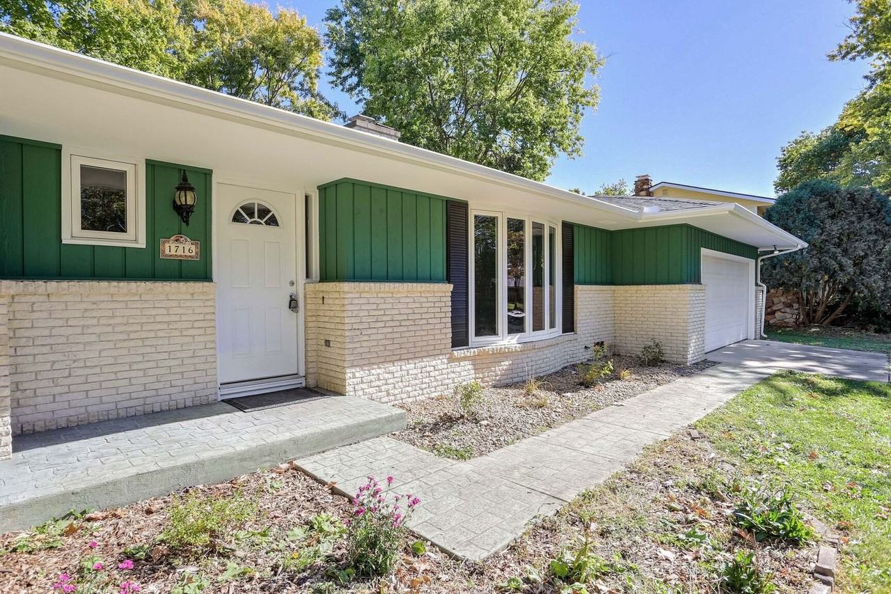 1716 Georgetown Dr - Photo 5 of 36