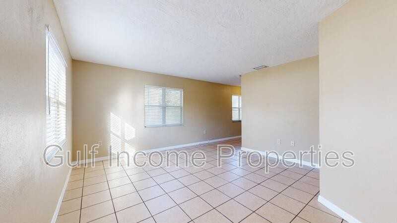 4705 27th St W - Photo 6 of 13