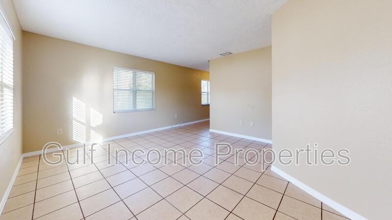 4705 27th St W - Photo 7 of 13