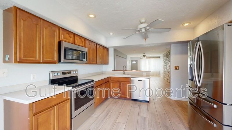 406 47th St Nw - Photo 3 of 31