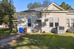 featured image of 51 W Washington St