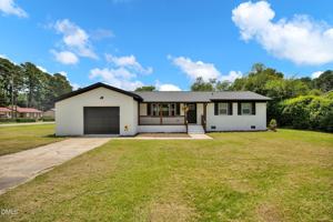 featured image of 7001 Bronwyn St