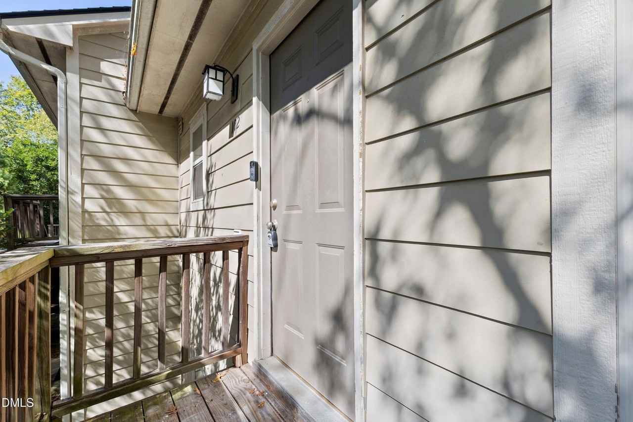 1513 East Franklin Street - Photo 6 of 25