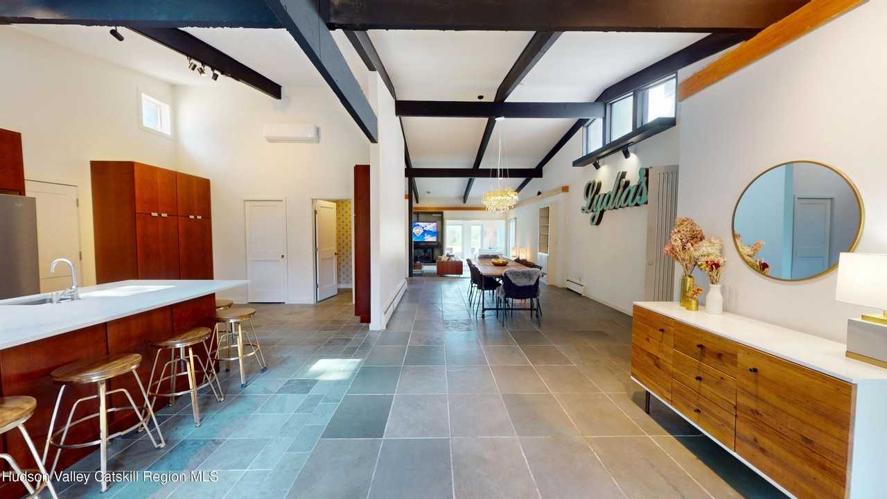 16 Spring Rd - Photo 2 of 50