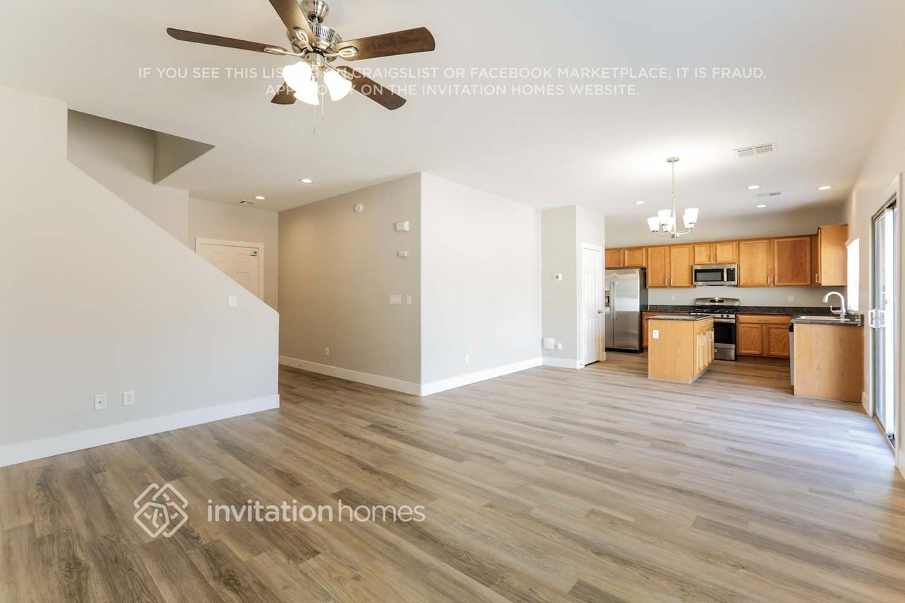 5621 Distant Drum Street - Photo 5 of 18