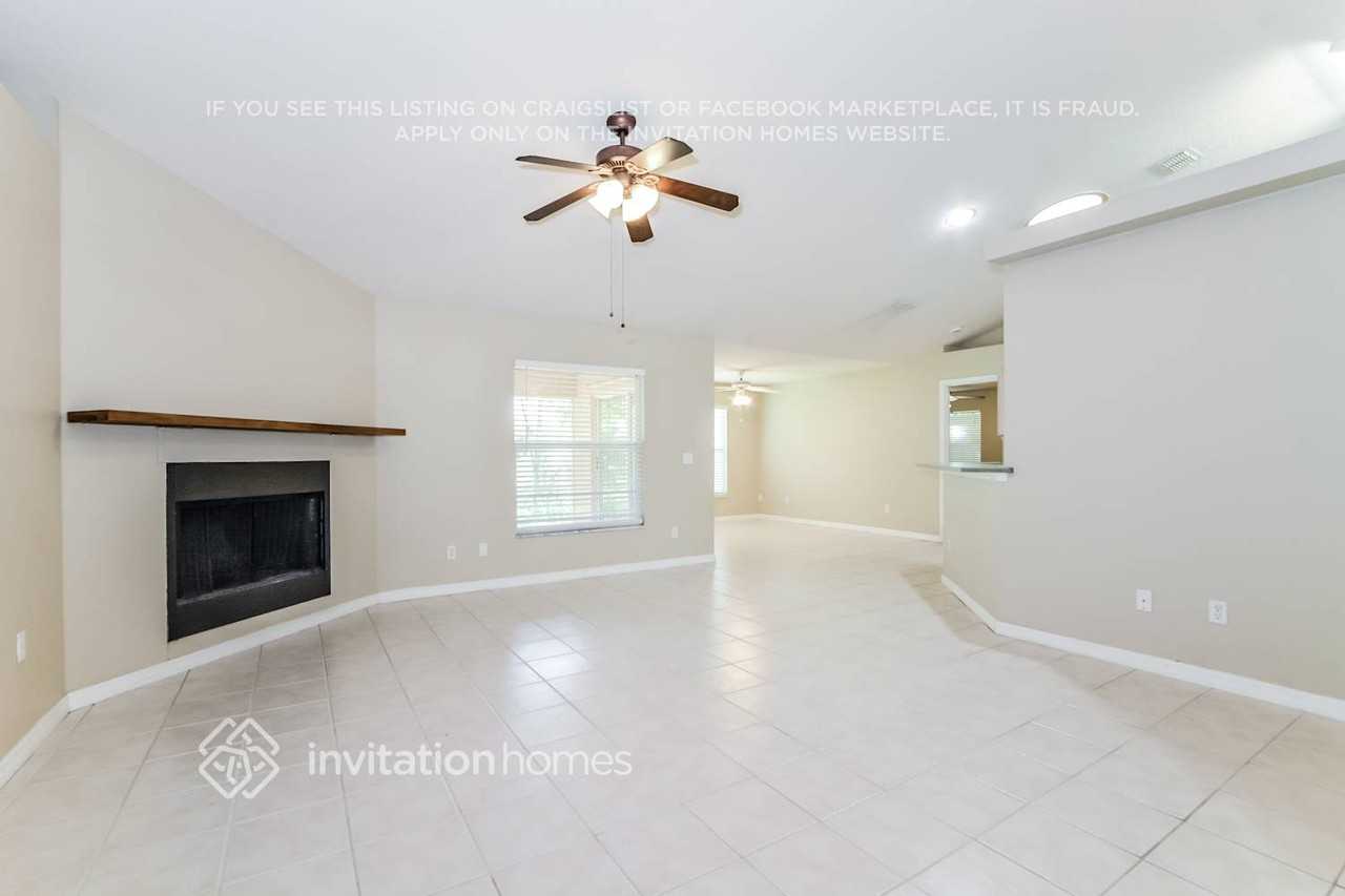 1515 Pine Tree Dr - Photo 3 of 16