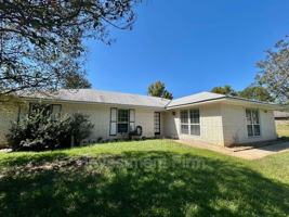 featured image of 302 Avenida Dr