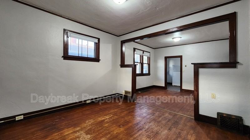 723 14th St N - Photo 2 of 16