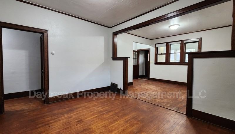 723 14th St N - Photo 3 of 16