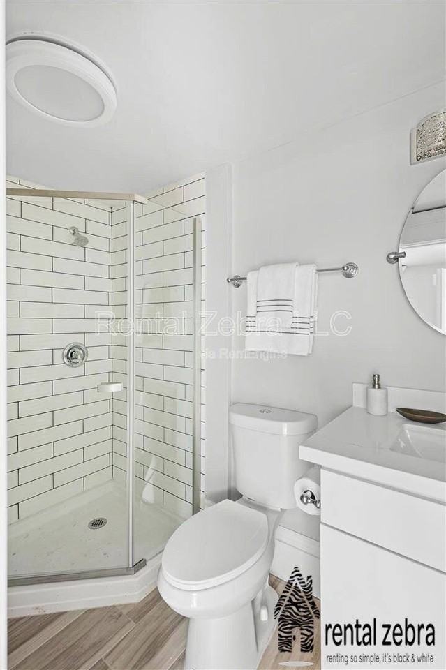 1823 1823 1 2 Delaware St - Photo 6 of 10