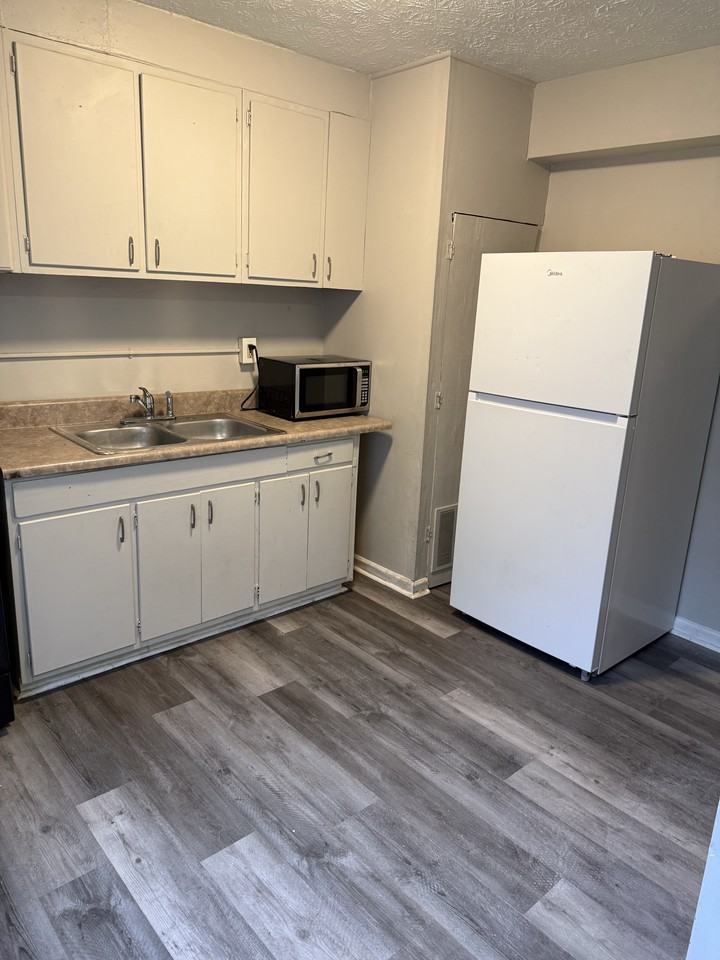 760 Illges Rd #07 - Photo 3 of 5