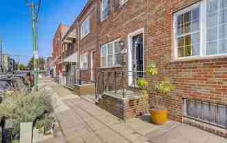 727 Tasker St - Photo 1 of 1